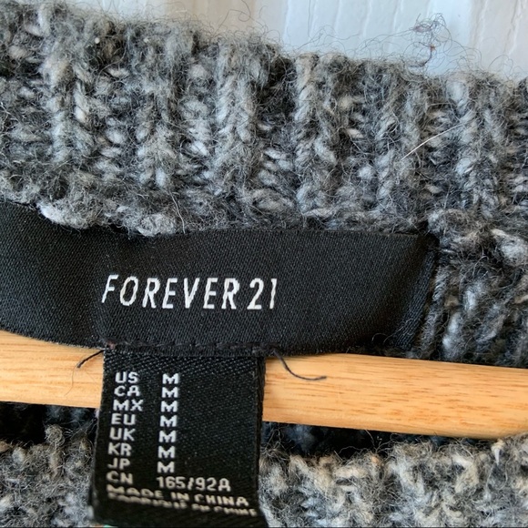 Forever 21 warm grey sweater size medium - Picture 2 of 7